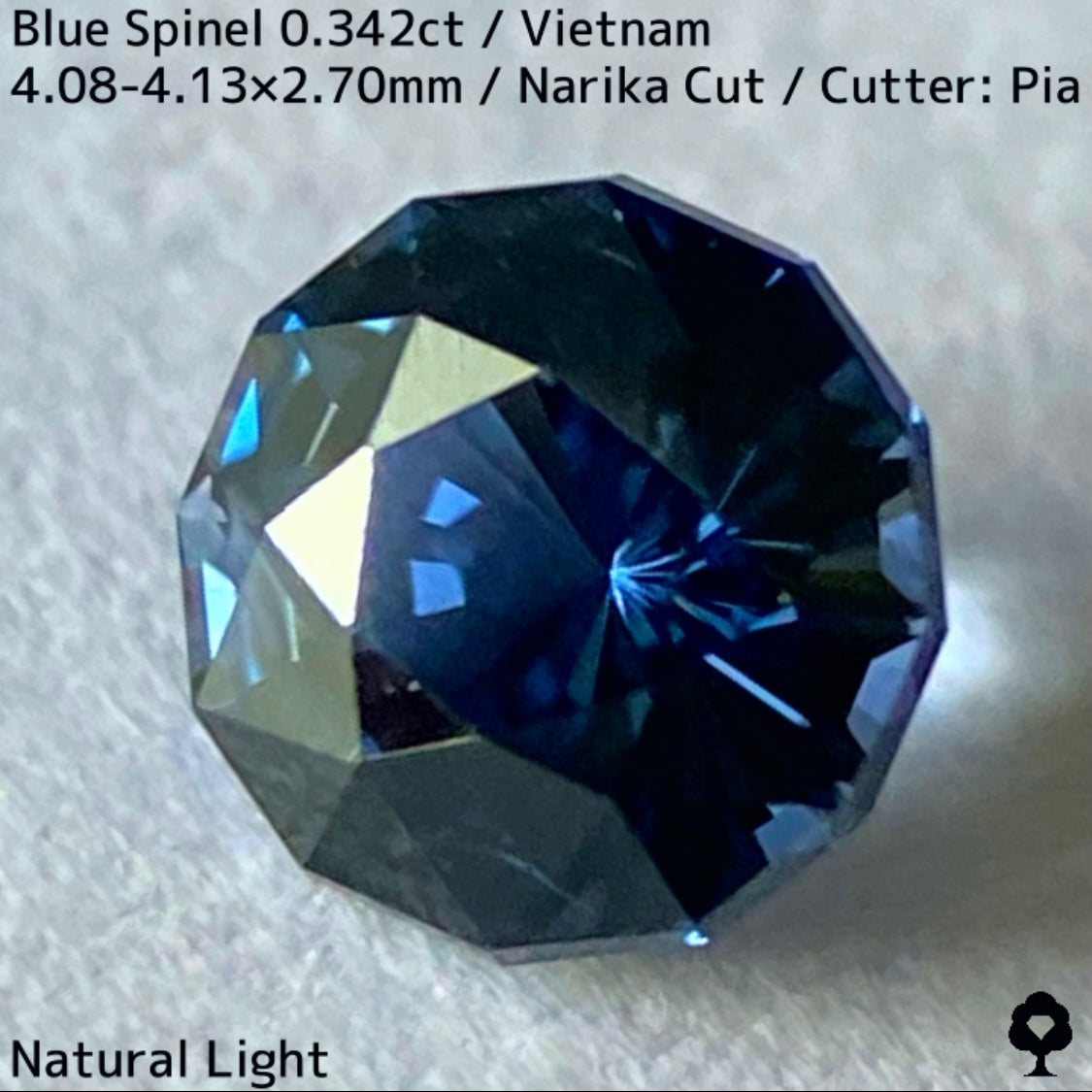 ベトナム産ブルースピネル0.342ct★深みのある地色から青紫と緑寄りのブルーの鋭い煌めき放つ