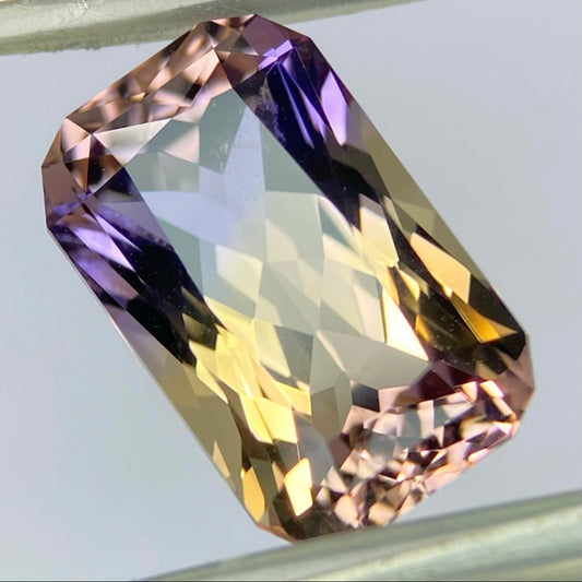 【お客さま専用】アメトリン6.07ct&ベトナム産非加熱サファイア0.29ct