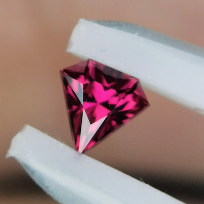 【チップ歓迎プライス】宝石形 Gemshape Type1 ルビー 0.133ct