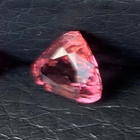 【お客さま専用】鉱山仕入れベトナム産スピネル1.41ctBEFORE②