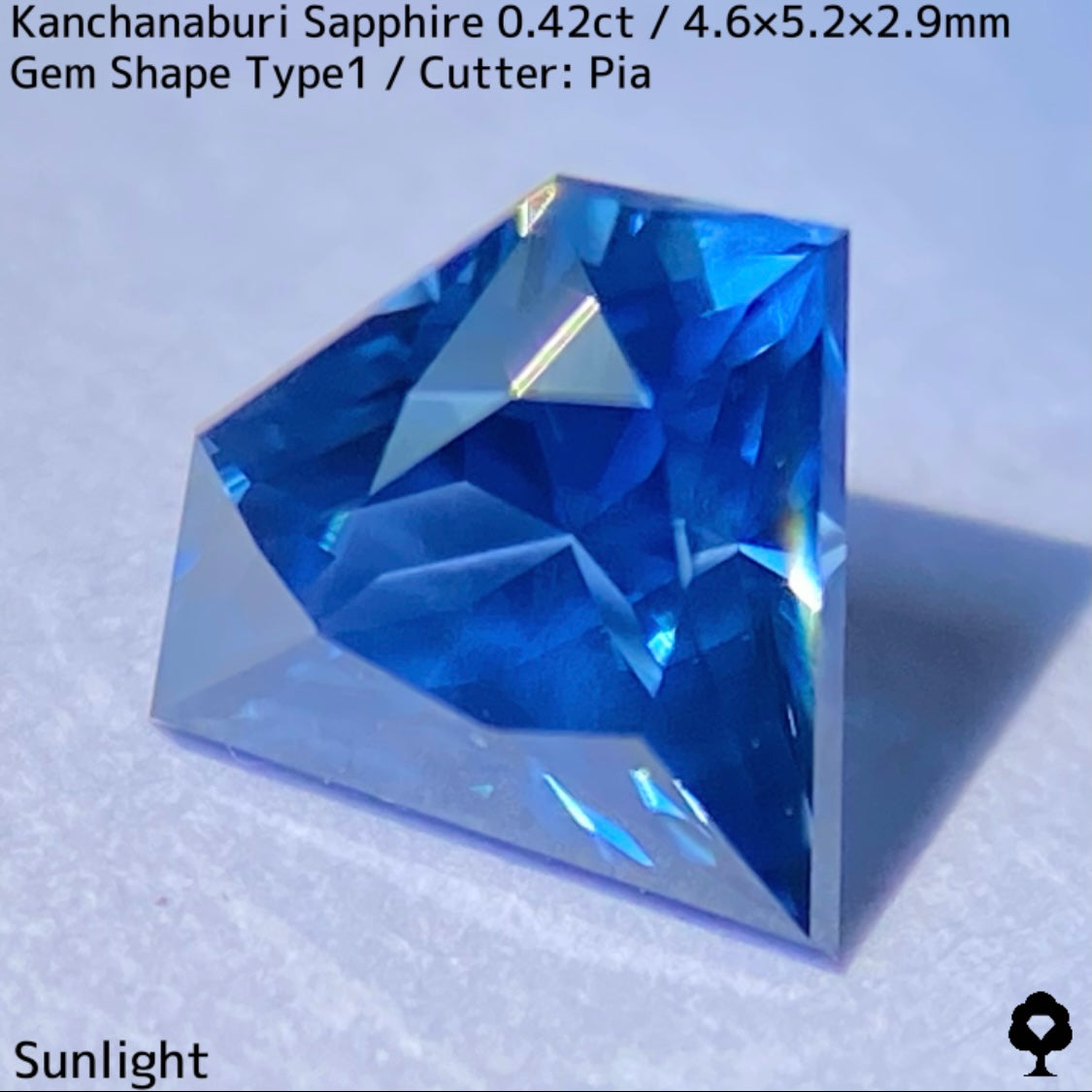 カンチャナブリー産サファイア0.42ct★爽やかなブルーの煌めき抜群のクリアな結晶にカンチャらしいシルキーさをわずかに感じる宝石形