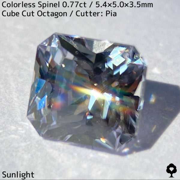 カラーレススピネル0.772ct★ダイヤ顔負けの強烈な煌めき放つレアカラー美結晶