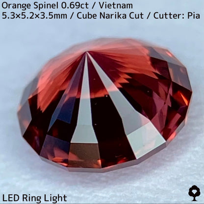 ベトナム産オレンジスピネル0.69ct★ネオンオレンジのナリカーの煌めきが圧巻の美結晶