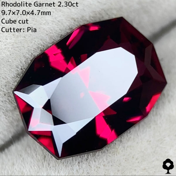 シャープなカットデザインたまらない美ピンク美結晶★ロードライトガーネット2.30ct