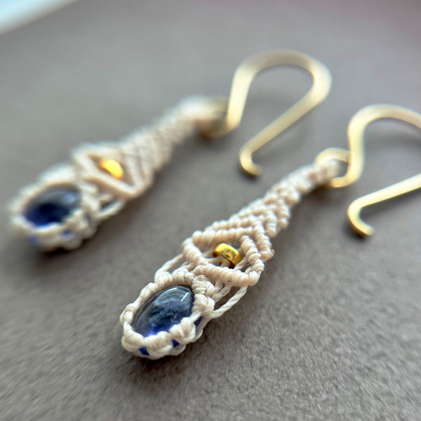 【ZB使用3枚まで】マクラメ ピアス　アイオライト 1.02ct ＆ 0.93ct