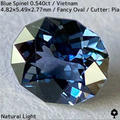 ベトナム産ブルースピネル0.540ct★ヴァイオレットとグリニッシュブルーの鋭い煌めき溢れる美結晶