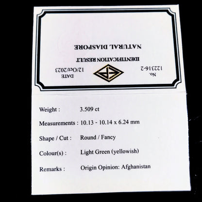 ヤオちゃん＆ボイちゃんによる、独特の輝きとウルツヤ感が特徴な ダイアスポア 3.509ct