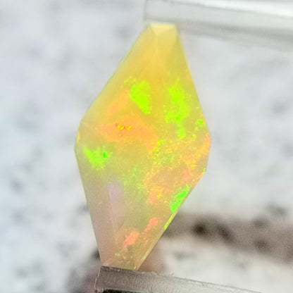 オパール 1.52ct / ゲオマニアカモーン！ゲオちゃんが作る特殊なファセットの組み方のカイトカット