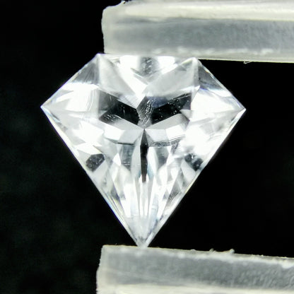 ハイアライトオパール  0.455ct★希少な結晶を贅沢な宝石形に仕上げた逸品★日独産地証明付き