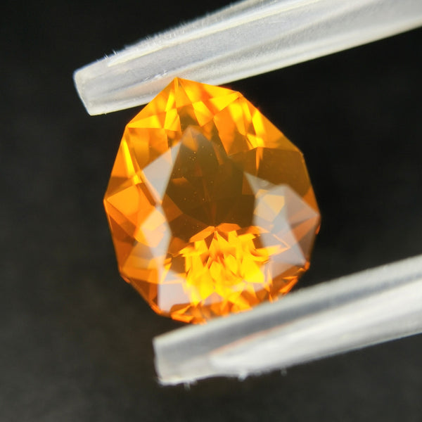 オレンジ色が美しいヤオ＆テン合作 / ファイアーオパール 1.48ct