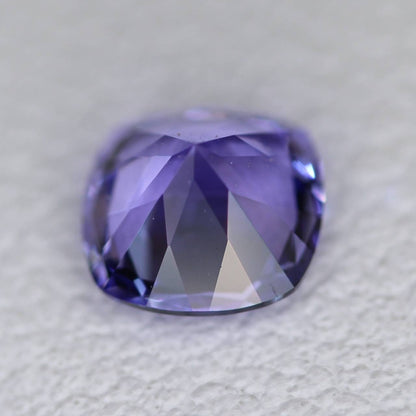 【勝手にチャットプレキャン】タンザナイト 0.49ct / ゲオちゃんのキューブカットが入ったシッカリ紫陽花色