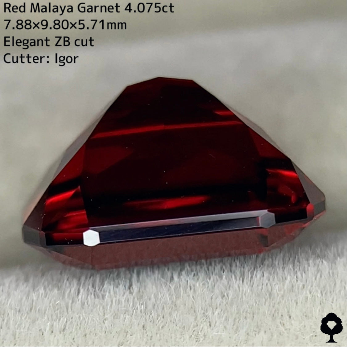 殿堂入り級レッドマラヤガーネット4.075ct★見事な色合いに技術の粋が詰め込まれた美結晶名品