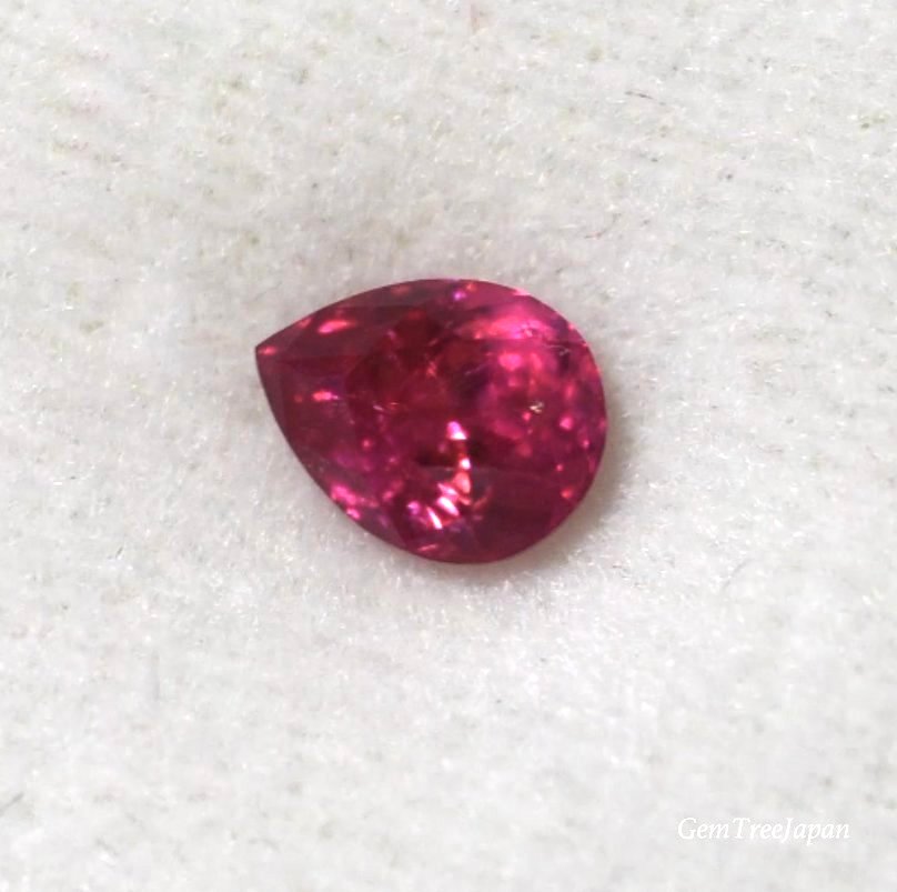 ネオンな輝きがイイ感じ♫非加熱ルビー0.325ct(モザンビーク産)☆ピアッちゃん作品