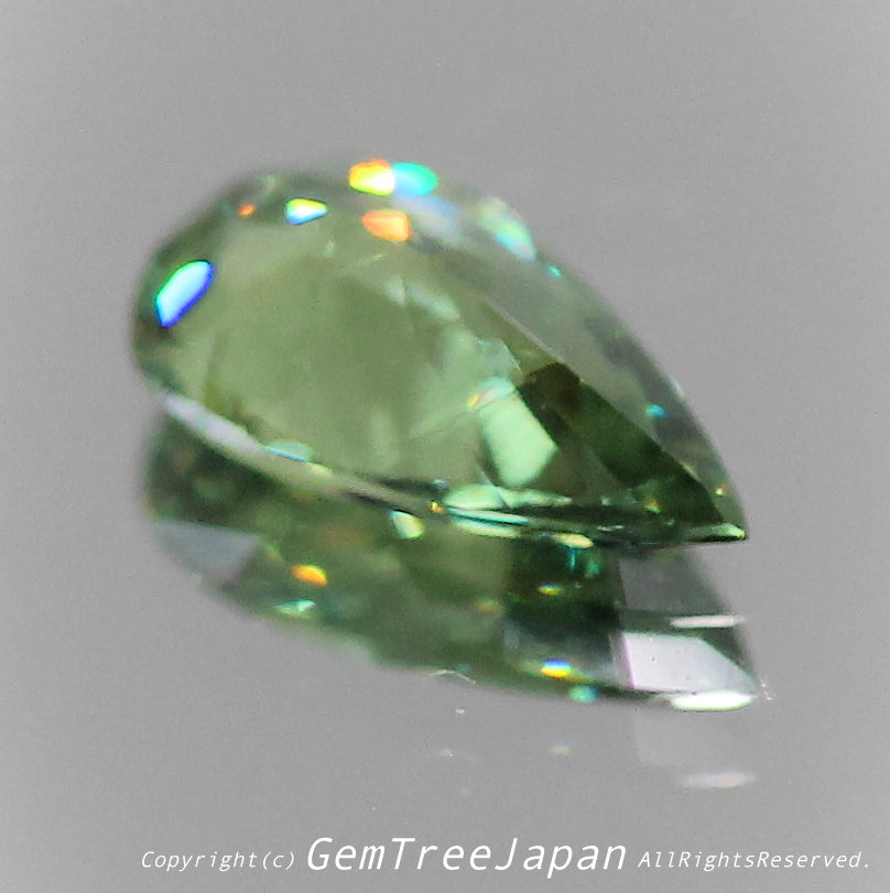 久しぶりに“1円スタート”の🙌GemTreeAuction🙌ゲオちゃん作品💎デマントイドガーネット0.425ct✨こちらはGemTree名物の“時短オークション”＆危険な2点同時終了❗️明日の12:34終了です⏰