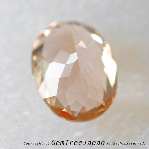 「シェリー＆シャンパン」カラーが煌く✨インペリアルトパーズ0.45ct💕お家時間を楽しく💕“ステイホームオークション”でご紹介です❗️