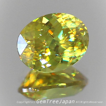 新作お披露目特価は9月4日までとなります❗️これぞ“GTQスフェーン”💎🌳マダガスカル産0.65ct✨ GemTreeJapan花火大会🎇 ピアっちゃん作品💎