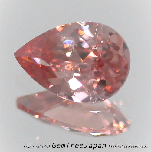 凛々しく煌くピンク系非加熱ジルコン0.82ct