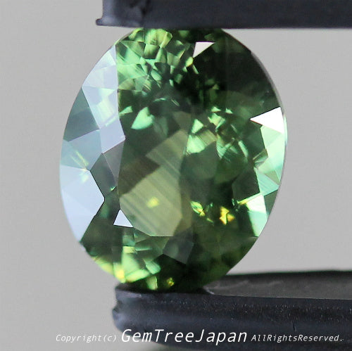 潜むカラーバンドが綺麗さを演出✨タンザニア産サファイア0.849ct💎ピアっちゃん作品👍