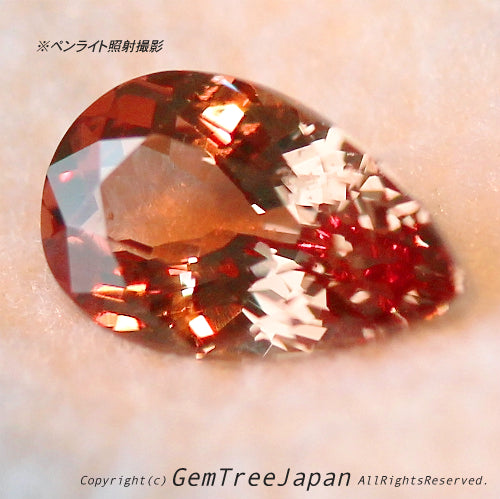 透明キラキラなカラーチェンジガーネット0.90ct