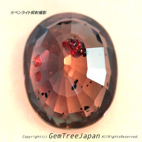 NewウェブサイトOpen記念🎉勝手にワイワイガヤガヤお祝い企画🤗コチラはバンコクから出品🇹🇭オモシロ系👍ガーネット結晶入り非加熱サファイア0.987ct💎¥66,600→オープン記念大特価¥33,300←1月の誕生石としてもGOODかも😉