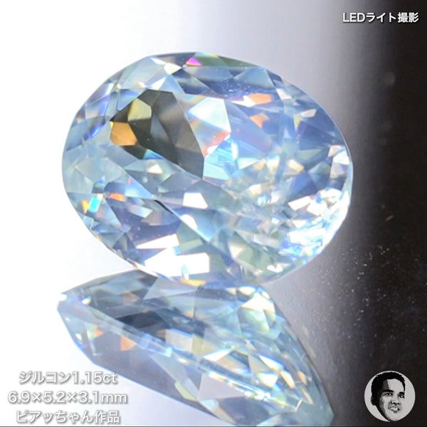 第２スタジオからご紹介✌️溢れ出る無色の煌めき✨カラーレスジルコン 1.15ct💎ピアッちゃん作品👍突如開催❗️GTJ名物【時短オークション】こちらはクーポンはごめんなさい🙏