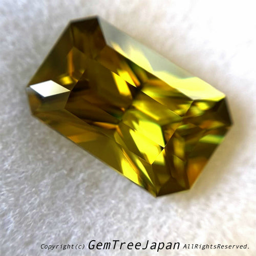 【“みどりの日”特別オークションその２】“こんなスフェーン見たことない”マダガスカルスフェーン1.51ct💎ゲオ先生作品