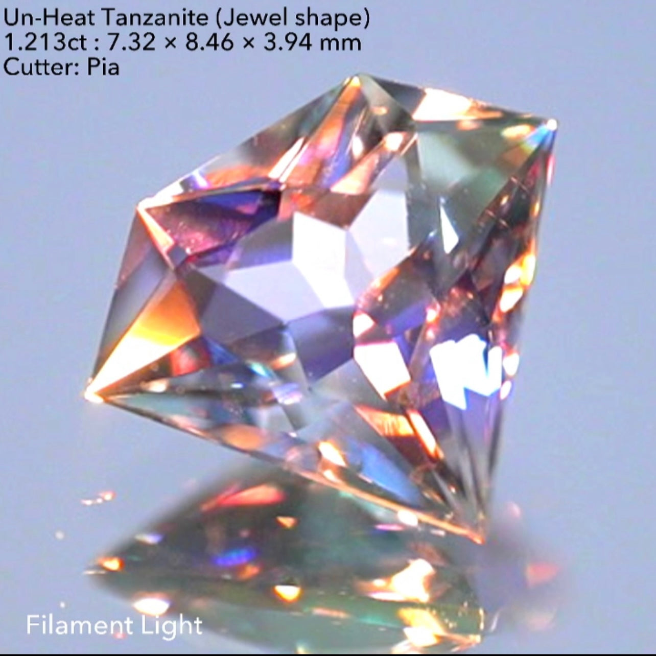 宝石形】非加熱タンザナイト(ゾイサイト)1.213ct （マンダリン