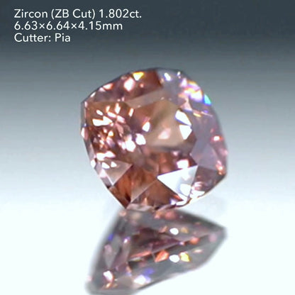 マラヤみたい❓オレンジィな大人のピンク💕ジルコン（ZB Cut）1.802ct