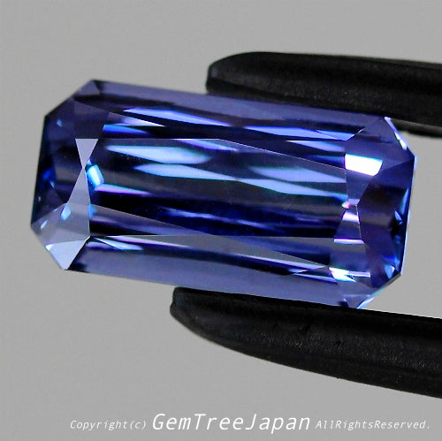 完成直後の興奮からまさかのオークション出品❗️非加熱タンザナイト2.202ct💎✨こちらはGemTree名物の“時短オークション”7月7日(火曜日)20:00終了です⏰