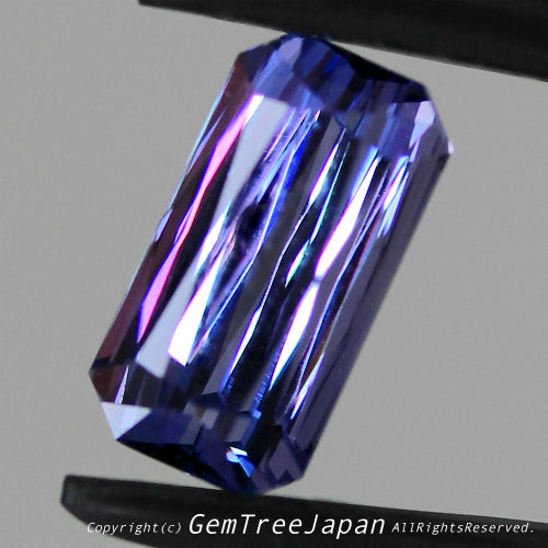 完成直後の興奮からまさかのオークション出品❗️非加熱タンザナイト2.202ct💎✨こちらはGemTree名物の“時短オークション”7月7日(火曜日)20:00終了です⏰