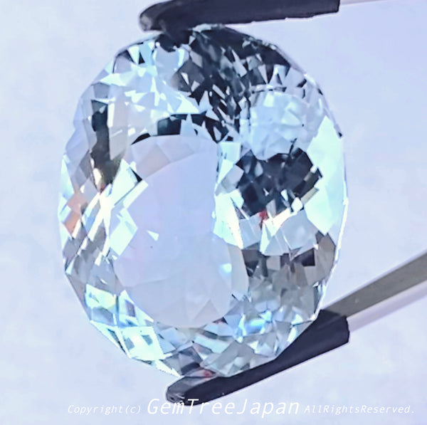 大粒で未処理と思われる爽やかなカラーの傑作★ブルートパーズ24.577ct✨師匠作品💎