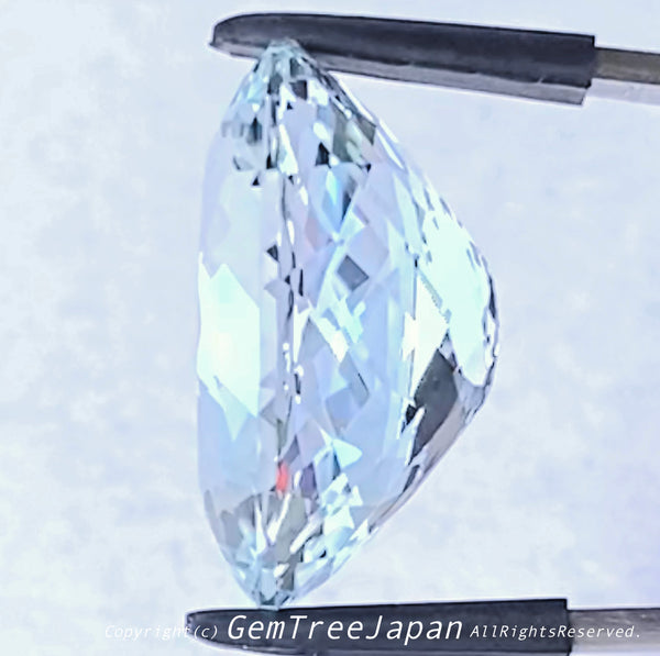 大粒で未処理と思われる爽やかなカラーの傑作★ブルートパーズ24.577ct✨師匠作品💎