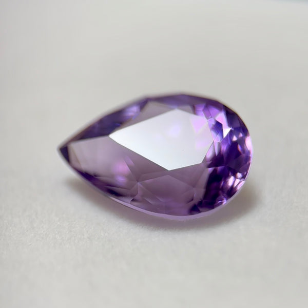 アメジスト 9.37ct 変則キューブカット