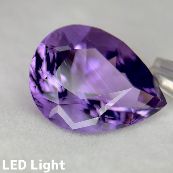 アメジスト 9.37ct 変則キューブカット
