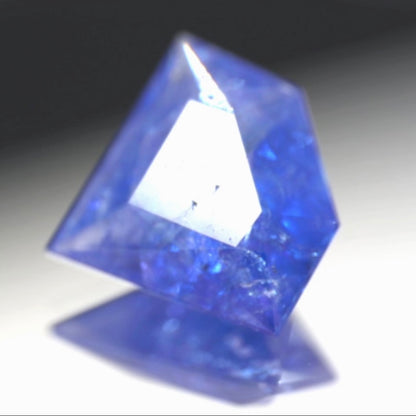 キレイじゃないけどメチャ可愛い💎宝石形タンザナイト6.56ct💎ピアッちゃん作品👍GTJ名物【HPオークション】こちらはクーポンはごめんなさい🙏