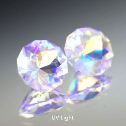 「12角形」で仕上げた奇跡の2個セット🌈🌕💎レインボームーンストーン0.823ct & 0.863ct✨ピアッちゃん作品✌️