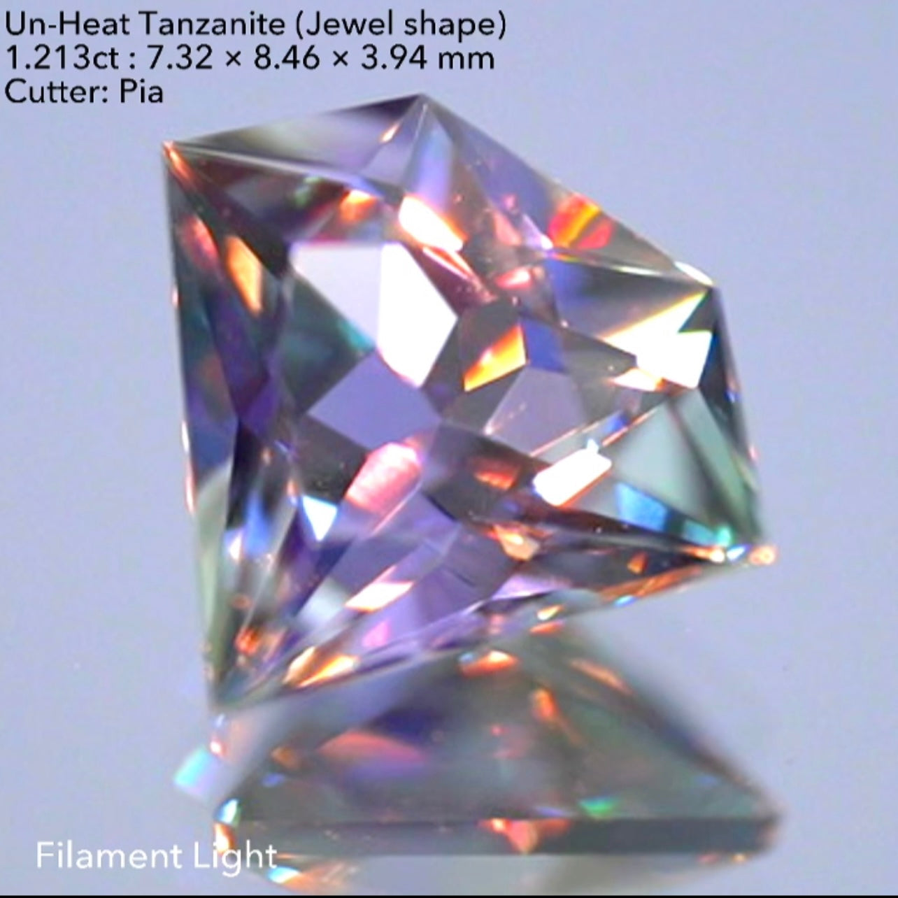 宝石形】非加熱タンザナイト(ゾイサイト)1.213ct （マンダリン