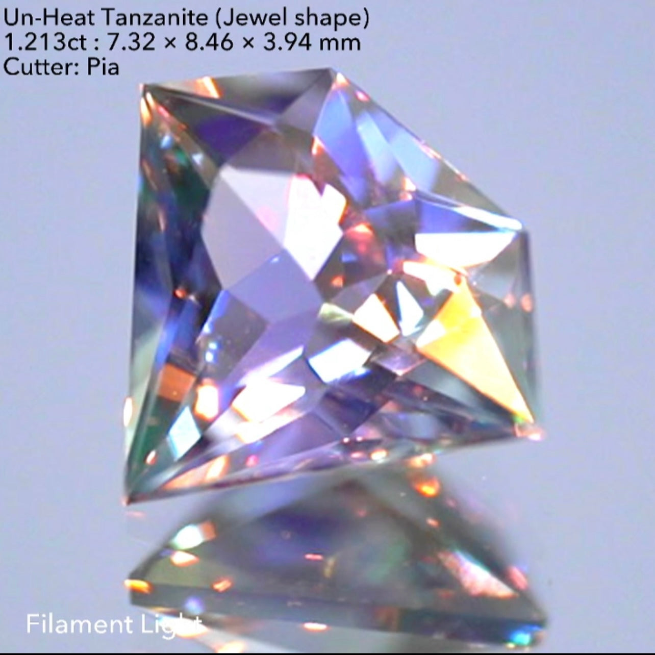 宝石形】非加熱タンザナイト(ゾイサイト)1.213ct （マンダリン