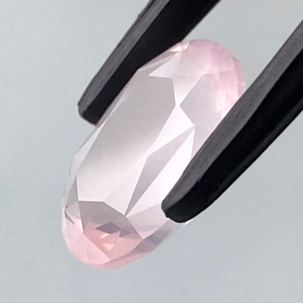 パッ💕と見の愛らしさとは裏腹の実はカッコいい師匠の美カット✨ローズクォーツ4.76ct