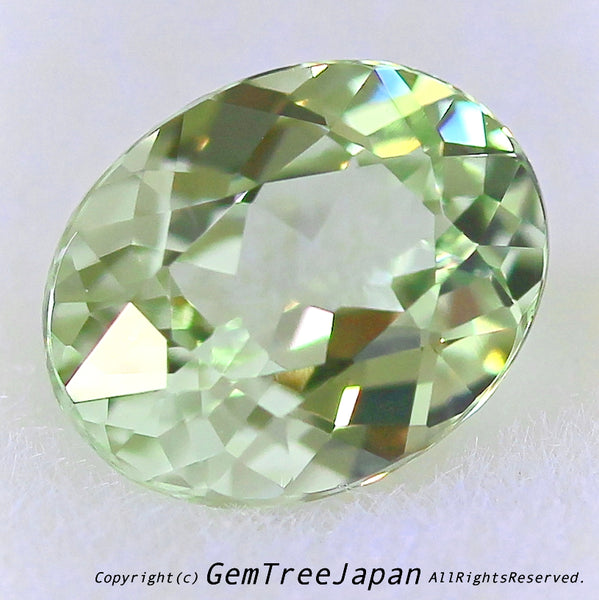 抜群の透明度を活かしキラキラ輝くバナジウムクリソベリル🍀1.25ct