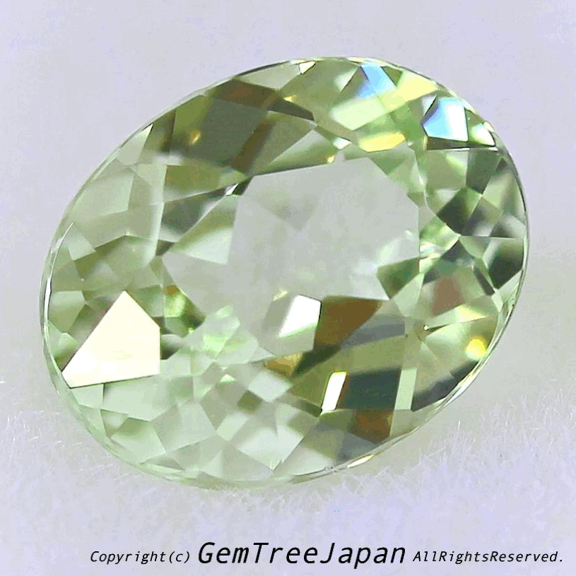 抜群の透明度を活かしキラキラ輝くバナジウムクリソベリル🍀1.25ct