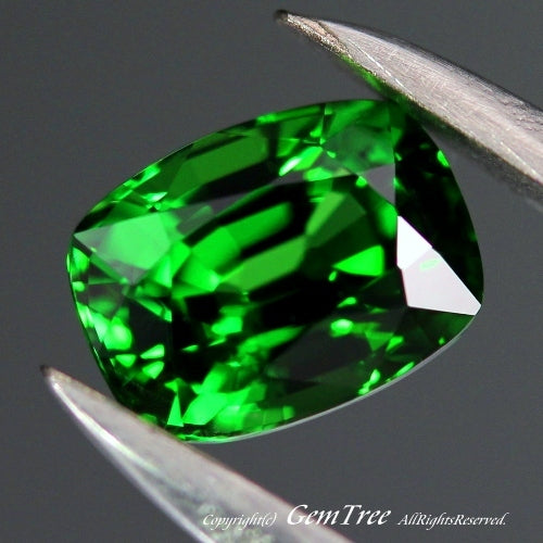 トップグリーンツァボライト　1.14ct