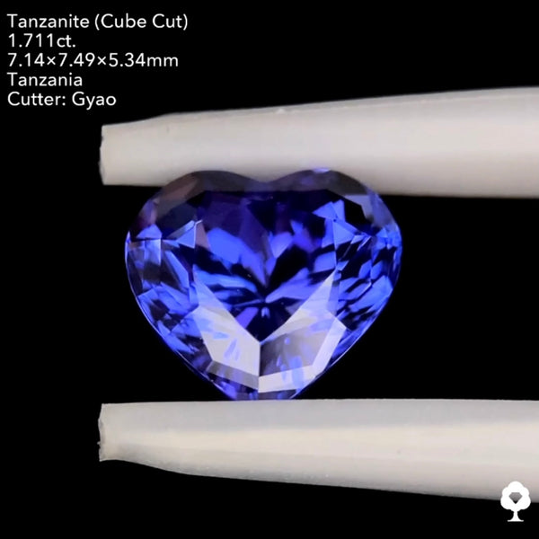 タンザナイト1.711ct. 変則キューブハートシェイプ ゲオちゃん作品