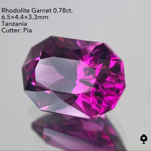 【SOLD OUT】ロードライトガーネット0.78ct ピアッちゃん作品 3/18チャットオークション