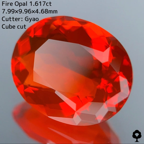 鮮やかオレンジが燃える変則キューブオーバル★ファイアーオパール 1.617ct【Cube cut】