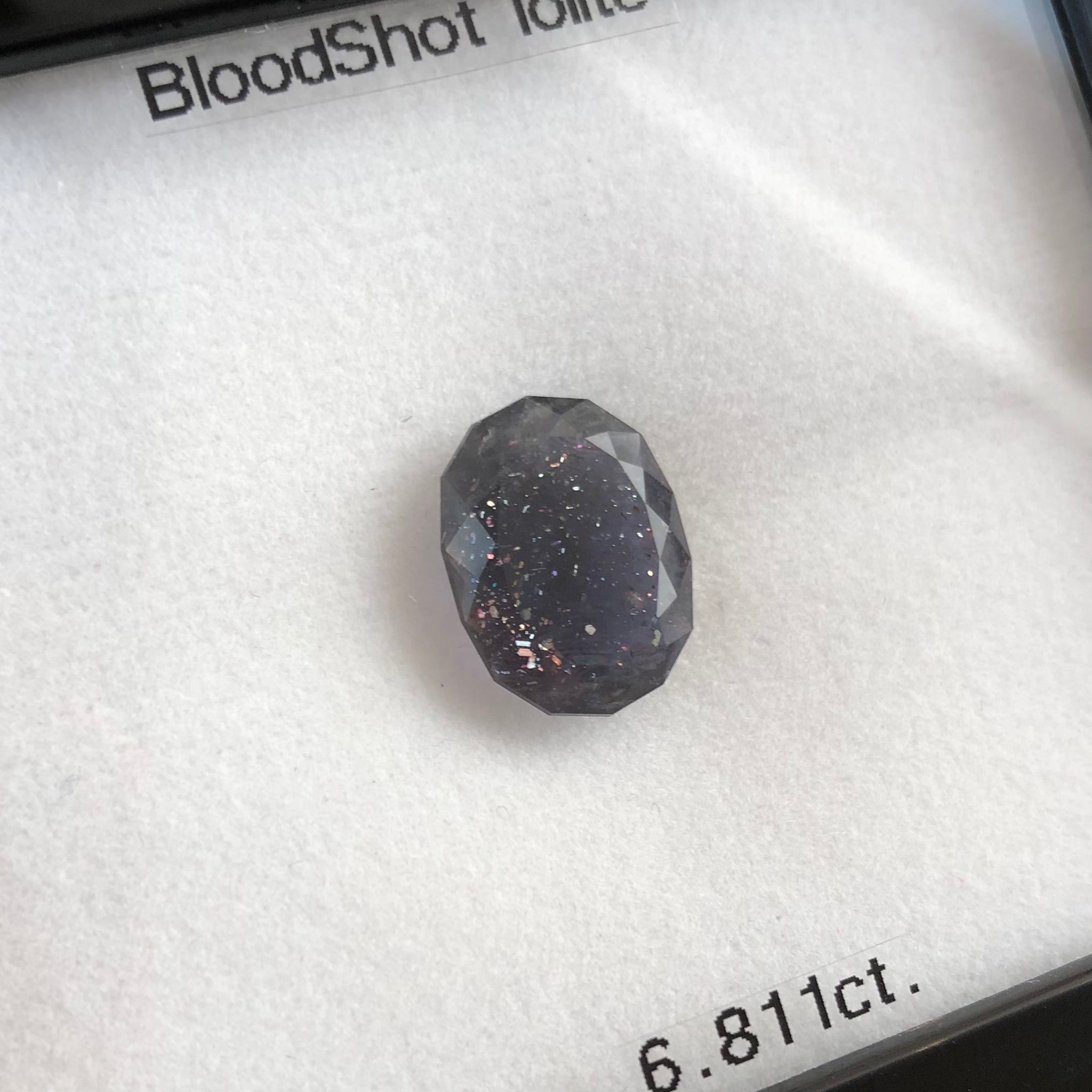 【お客さま専用】ブラッドショットアイオライト6.811ct