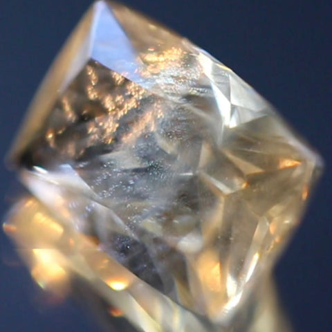 星屑シラーが煌めく超美スーパークッション★ラブラドライト3.23ct ピアッちゃん作品✨