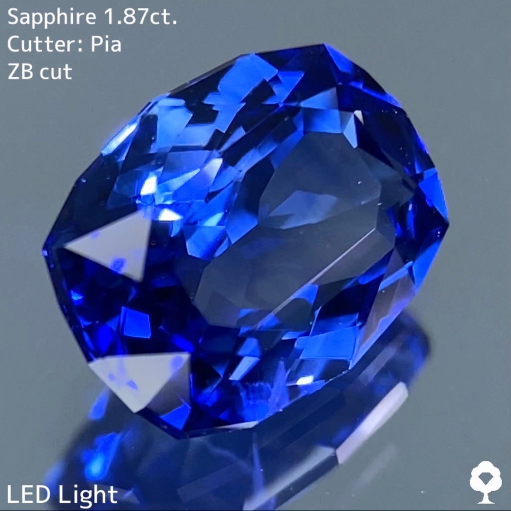 カラーバンドと美しいブルーから目が離せない☆サファイア 1.877ct