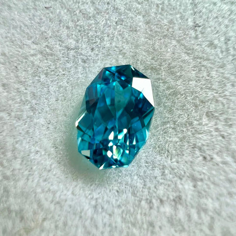 【チャットオークション落札者さま専用】ブルージルコン 0.97ct